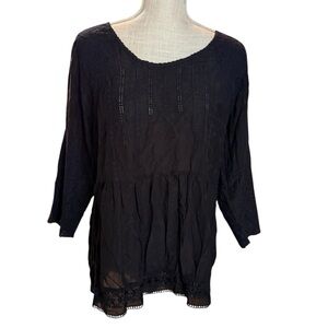 Johnny Was Rayon embroidered black tunic blouse‎ sz medium